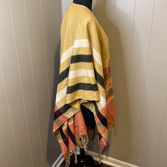 Woolrich Soft Justine Cozy Blanket Wrap One Size Tan/Red Poncho Shawl Cape - Picture 5 of 8